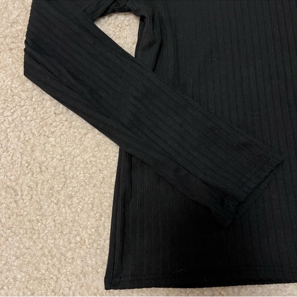 OLIVIA RAE Women’s Side Tie Knot Black Long Sleeve Crop - Picture 3 of 6